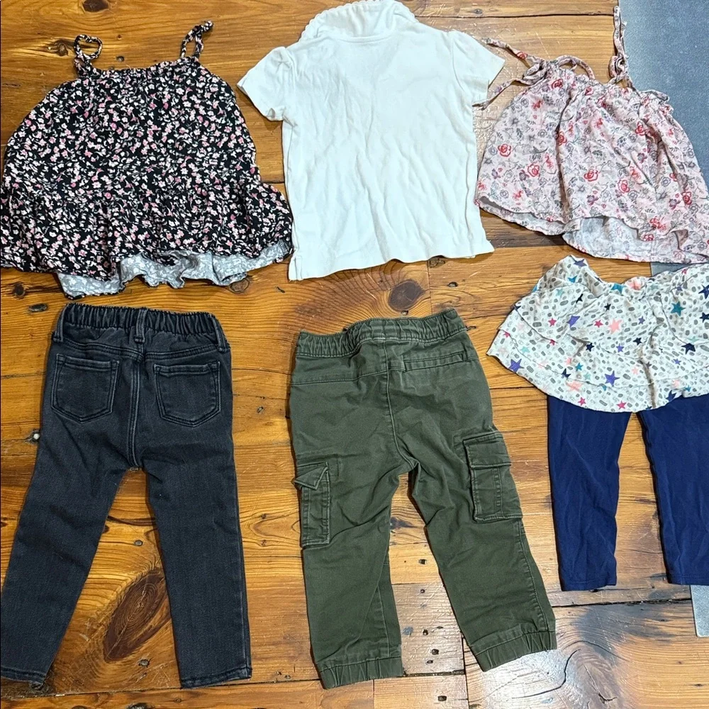 Bundle of Toddler Girl Kids Clothing with Floral Tops and Pants Size 2T